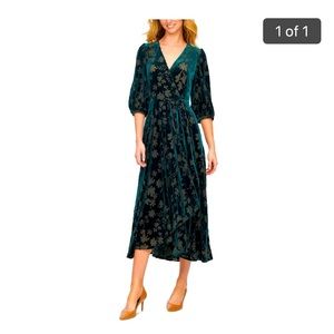 Size 8 beautiful green Cavin Klein dress